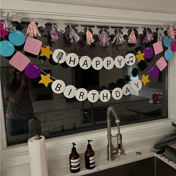 Swiftie Birthday Bundle! ✨ 🪩 🎤 - Picture 7 of 8